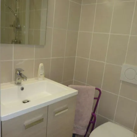 6 Pers, Terrasse, Parking, Centre - Fr-1-387-158 * Marseillan (Herault)