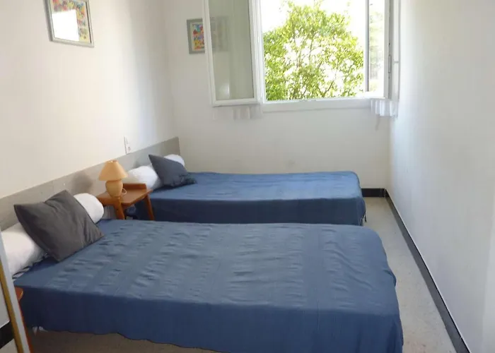 6 Pers, Terrasse, Parking, Centre - Fr-1-387-158 * Marseillan (Herault)